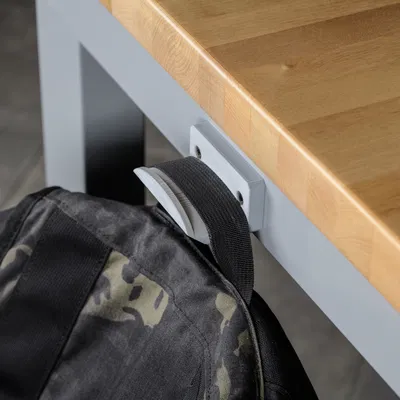 Móc Balo Cho Bàn Đứng UPLIFT Desk 4 Chân