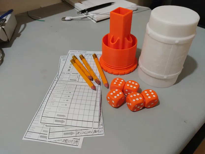 Xúc Xắc Yahtzee TRONG LY - Image 1