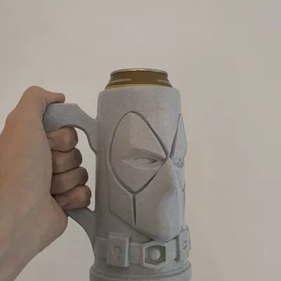 Giá Đỡ Lon Deadpool - Cho Lon 0,5L & 12oz