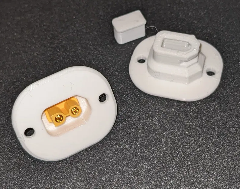 AMASS XT30U-F Panel Mount - Image 1