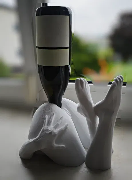 Nửa Lời Mời" - Giá Đỡ Chai Hình Phụ Nữ Khỏa Thân - Image 1