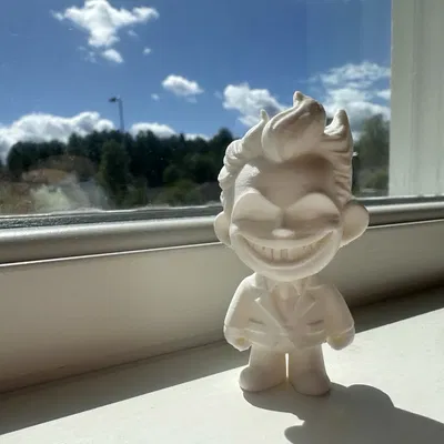 Joker DeskBuddy - Nhân Vật Giúp Bàn Làm Việc Thêm Phần Hỗn Loạn