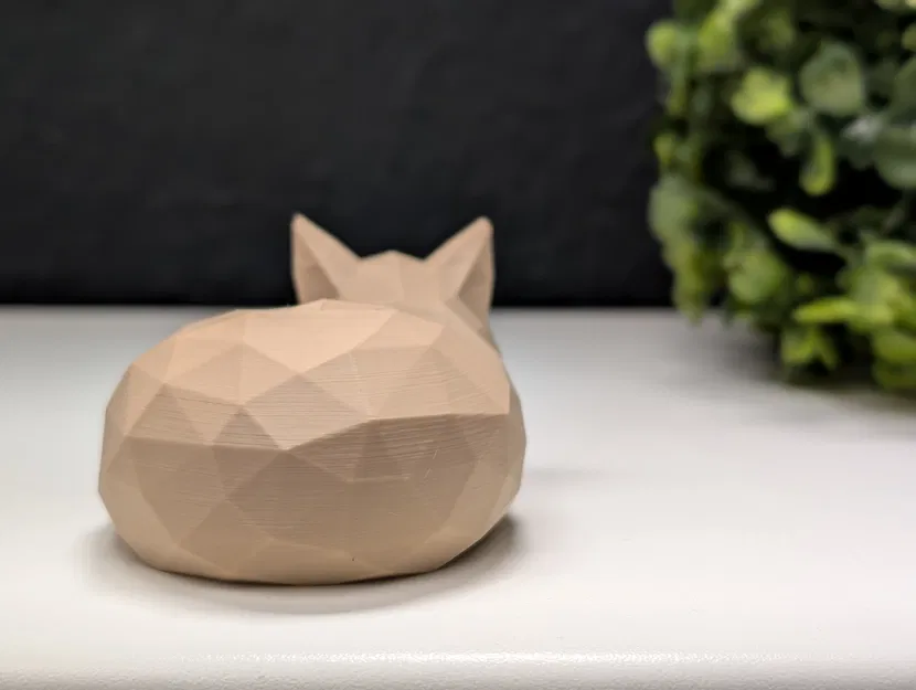 Cáo Ngủ Phong Cách Low Poly - Image 6