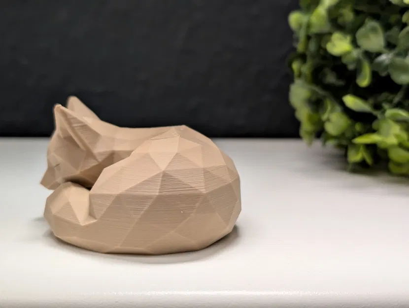 Cáo Ngủ Phong Cách Low Poly - Image 8