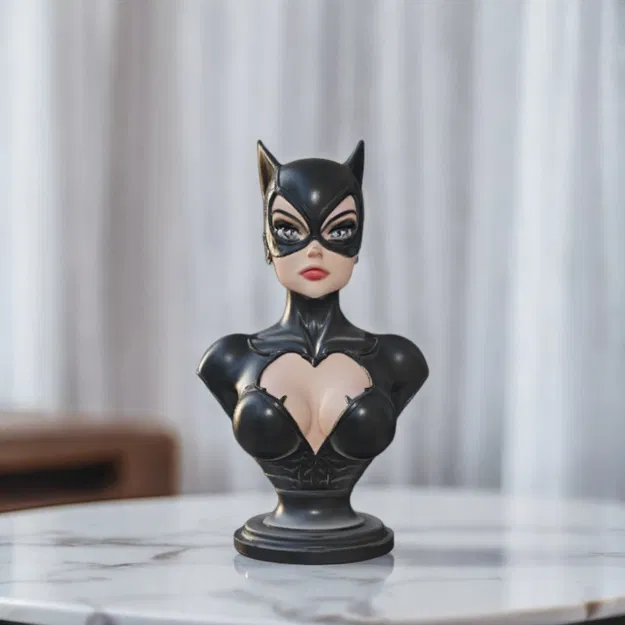 Tượng Catwoman - Image 1