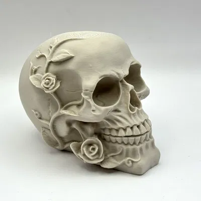 Hoa Tử Thần – Đầu Lâu Trang Trí với Hoa Hồng