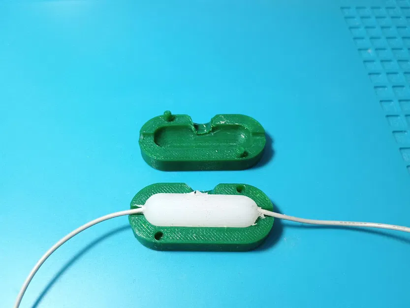 Khuôn Đổ Keo Nóng Bịt Kín Đầu Dây Điện - Image 2