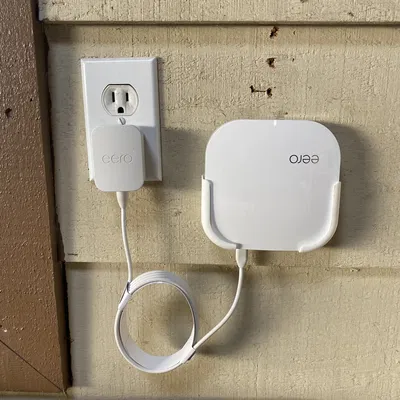 Giá Treo Tường Cho Eero Pro Mesh Router