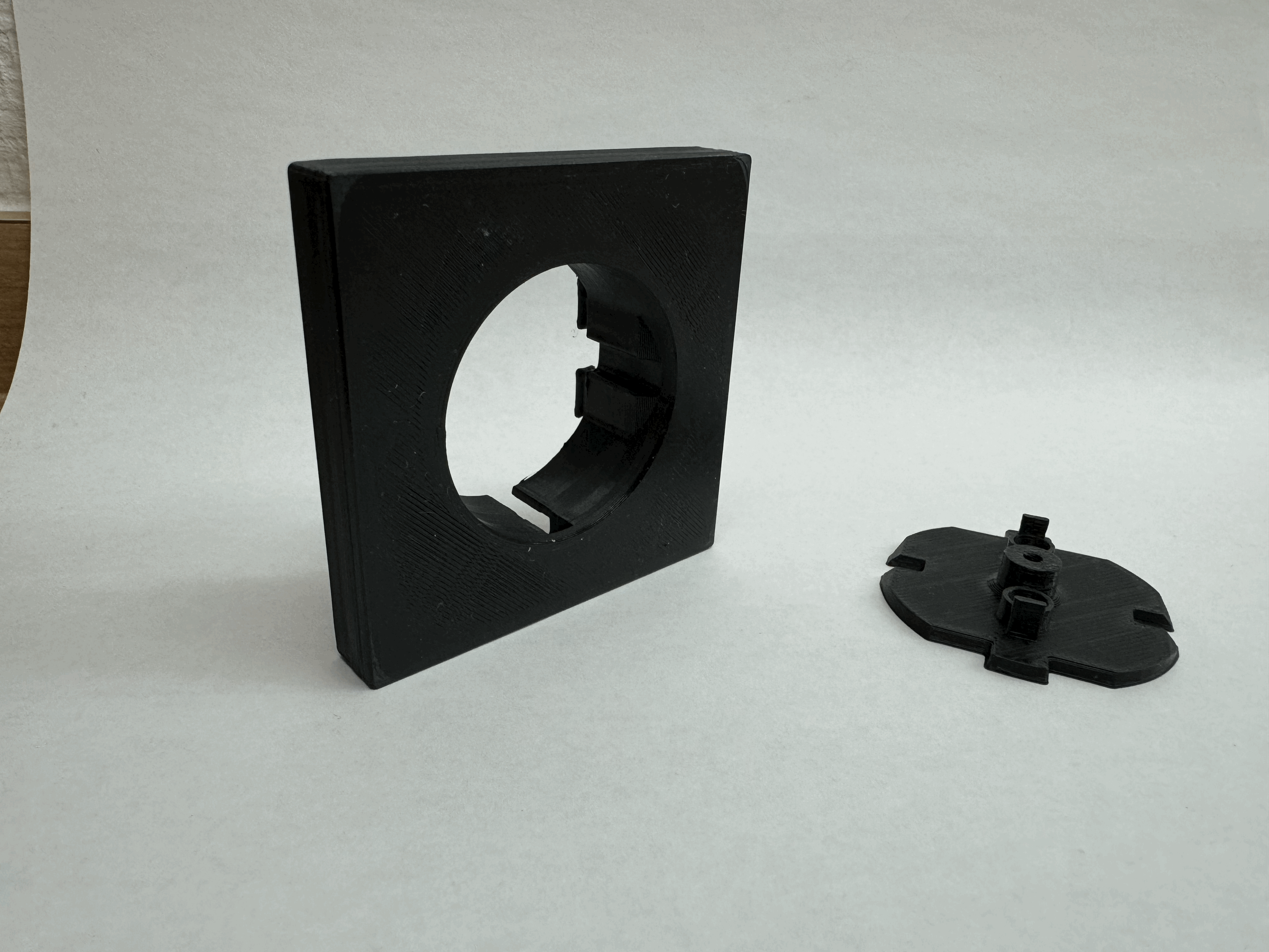 Ổ Cắm Điện Tương Lai | Busch-Jaeger - Thumbnail 3