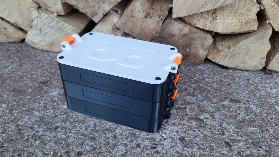 Hộp Đựng Lưỡi Cưa Có Thể Xếp Chồng - Image 1