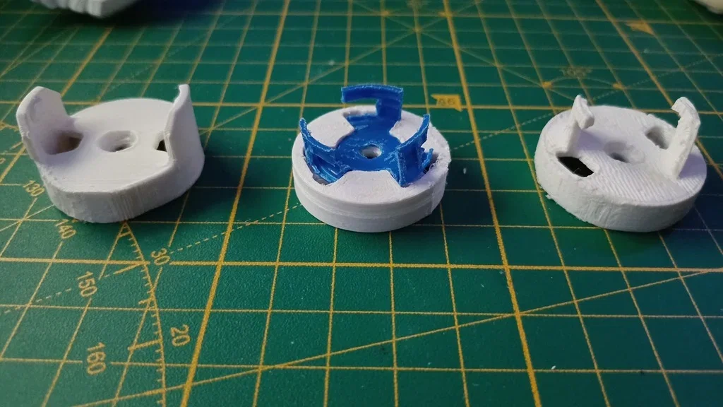 Beyblade Launcher - Image 10