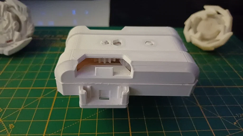 Beyblade Launcher - Image 12