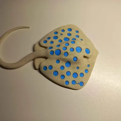 Cá Đuối Hai Màu - Một Đầu Đùn - Fusion360