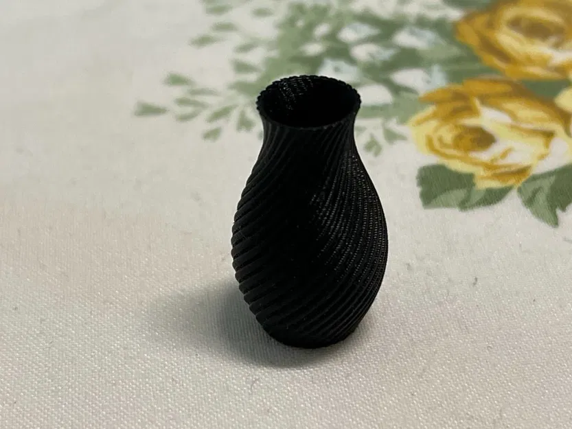 Bình Hoa Đầu Tiên Của Tui - Image 1