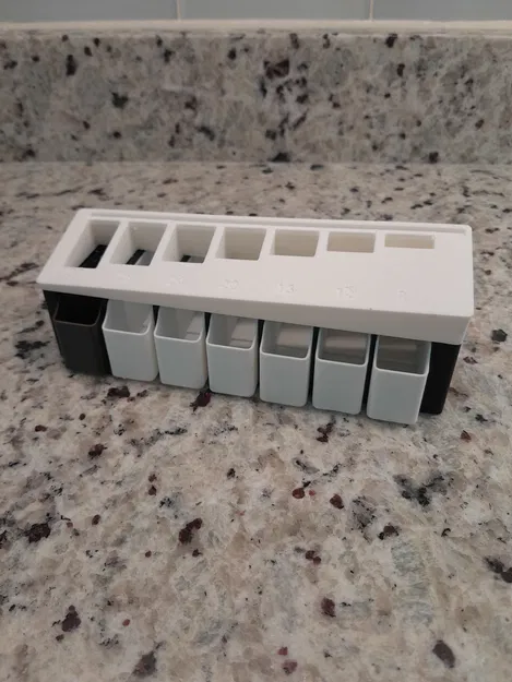 Dụng Cụ Phân Loại Ốc Vít - Image 1