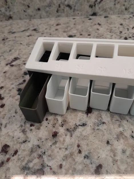 Dụng Cụ Phân Loại Ốc Vít - Image 2