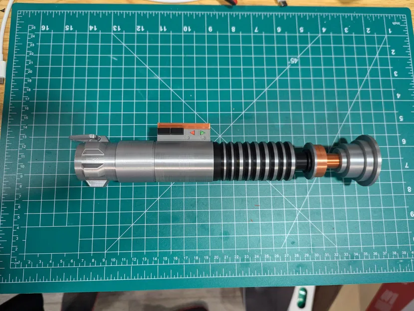 Luke Skywalker's Hero Saber - ROTJ - Image 1