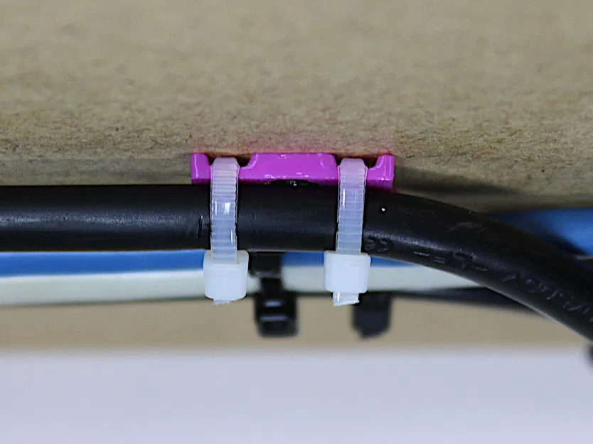 Giá Đỡ Quản Lý Cáp Tiết Kiệm | Gắn Zip Tie Dưới Bàn - Image 3