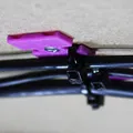 Giá Đỡ Quản Lý Cáp Tiết Kiệm | Gắn Zip Tie Dưới Bàn - Thumbnail 4