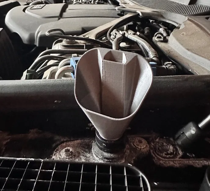 Phễu AdBlue Cho Range Rover Sport - Image 1