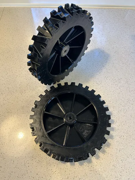 Bánh Xe Địa Hình Cho Robot Cắt Cỏ Stihl iMOW RMI - Image 2