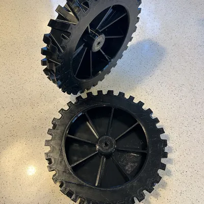 Bánh Xe Địa Hình Cho Robot Cắt Cỏ Stihl iMOW RMI