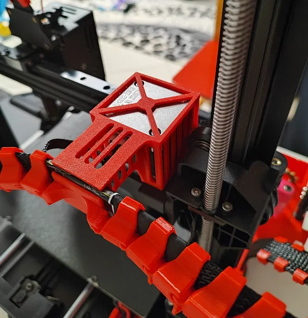 Ender 3 V3 KE - Nắp Che Motor Trục X và Giá Đỡ Dây Xích Cáp v2 - Image 2