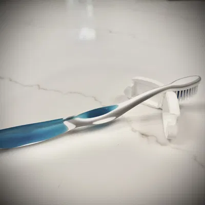 Vỏ Bọc Bàn Chải Đánh Răng Du Lịch Có Nam Châm