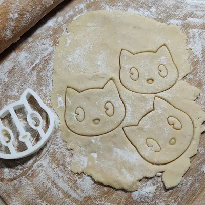 Dụng Cụ Cắt Bánh Quy Hình Đầu Mèo