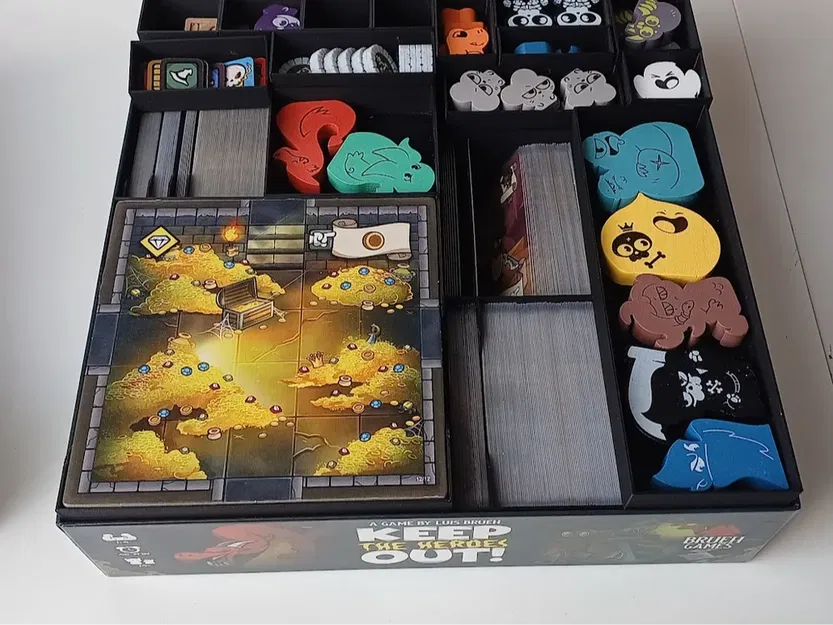 Hộp Đựng Kiêm Khay Chia Ngăn Cho Game Keep the Heroes Out và Boss Battles - Image 1