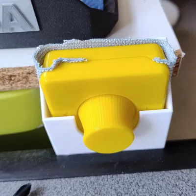 Kệ giữ Dụng cụ Lau Tấm Build