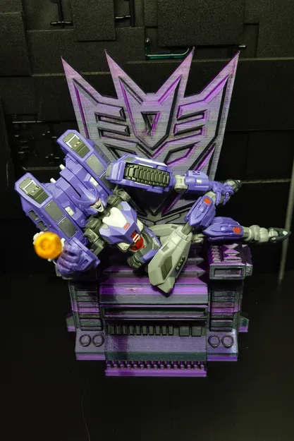 Ngai Vàng Bạo Chúa Lừa Dối - Image 5