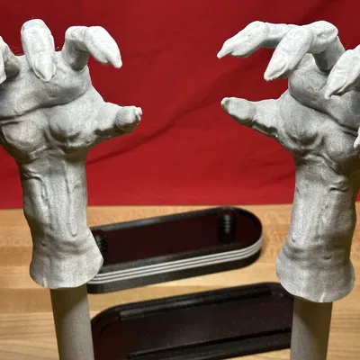 Tay Creepy - Có Đế, Tay Cầm Que và Chỗ Cất Giữ