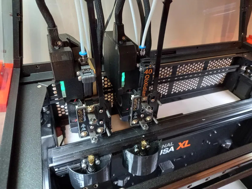 Nắp Che Lỗ Hổng Phía Sau Máy XL - Image 2