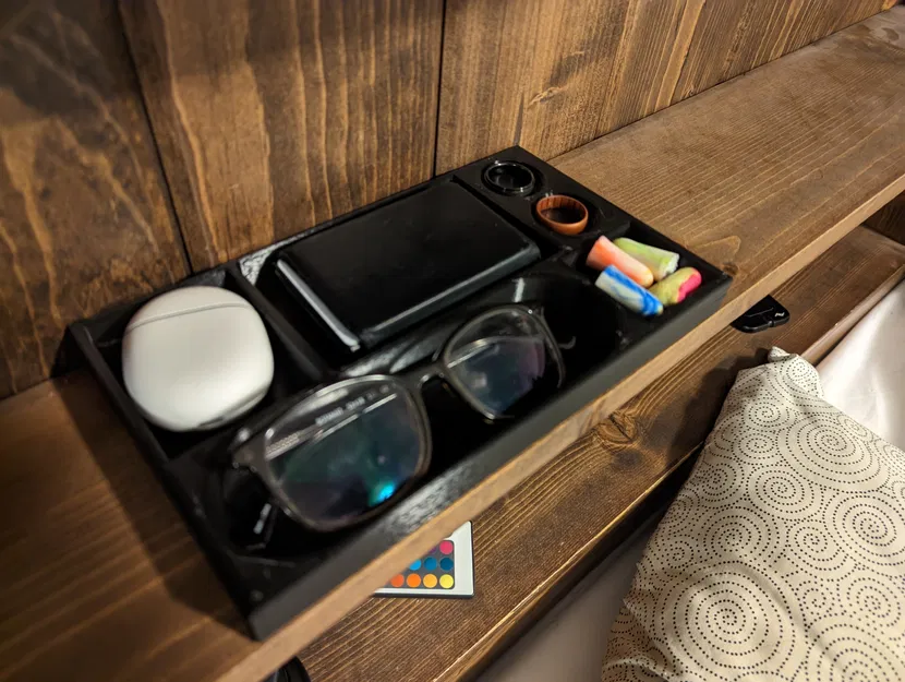 Khay Đựng Đồ Đầu Giường Tiện Lợi - Image 1