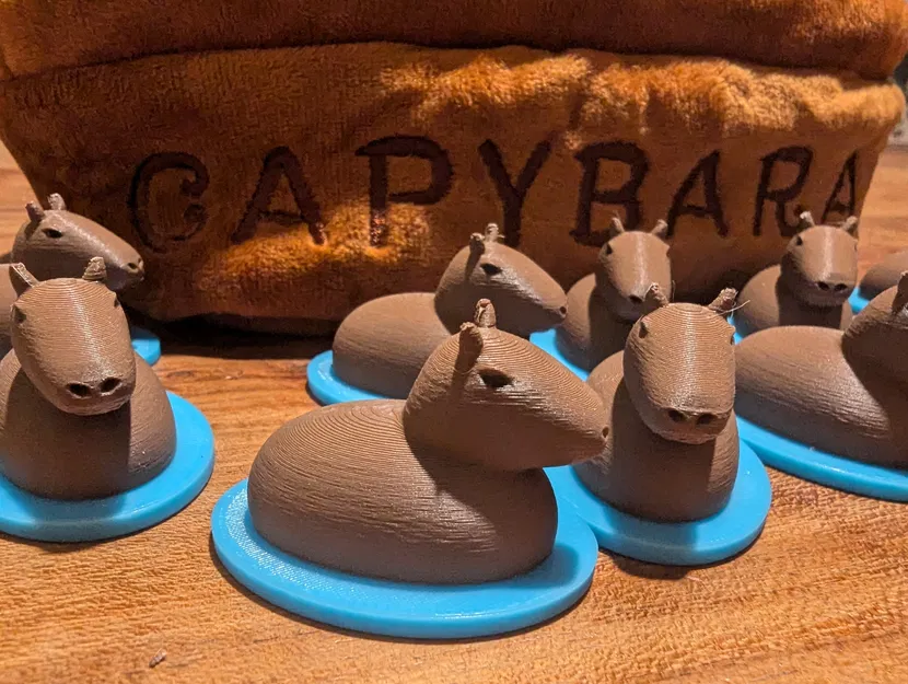 Capybara Trên Mặt Nước - Image 2