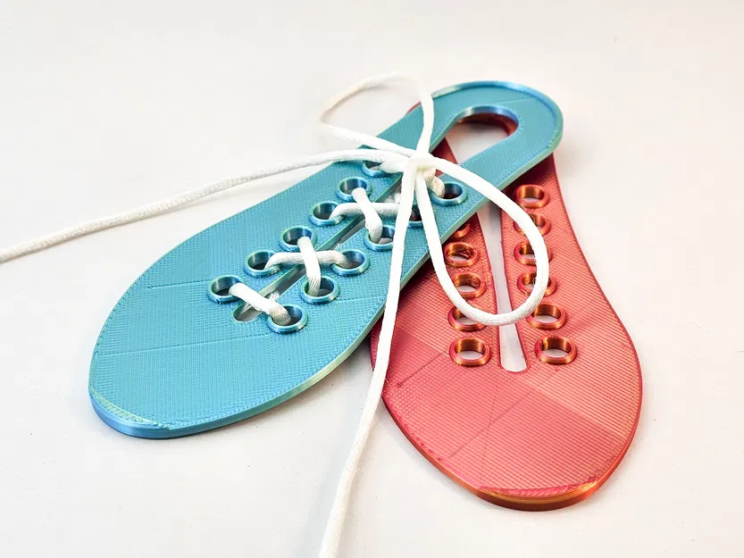 Dụng Cụ Hỗ Trợ Cột Dây Giày - Image 1