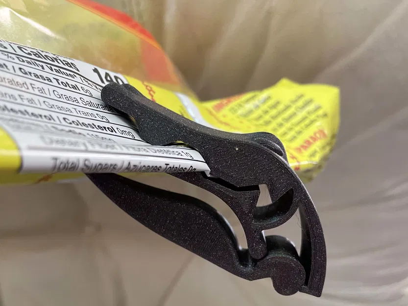 Kẹp Túi Chip Hình Cá Sấu - Image 1