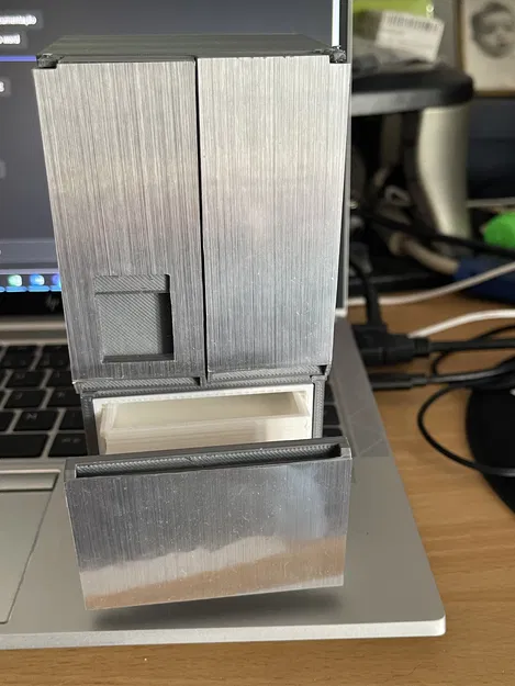 Tủ Lạnh Mini Nhà Búp Bê Tỉ Lệ 1:12 - Image 5