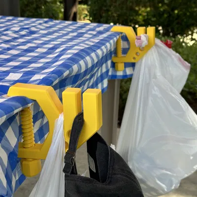 Kẹp Cắm Trại Đa Năng