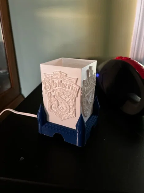 Đèn bàn Hogwarts House - Image 2