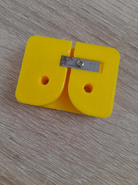 Dụng cụ cắt chai nhựa PET dùng lưỡi dao gọt bút chì - Image 2