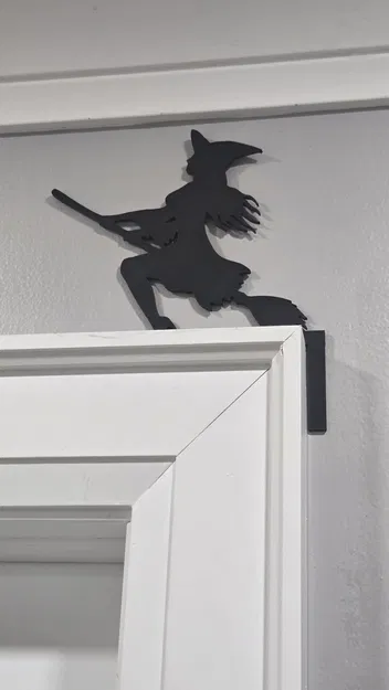 Phù Thủy Halloween Góc Cửa - Image 1