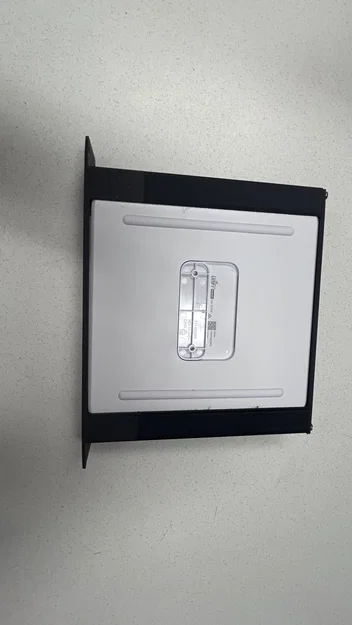 Giá đỡ rack nửa 10 inch cho Ubiquiti Switch Lite 16 PoE - Image 6