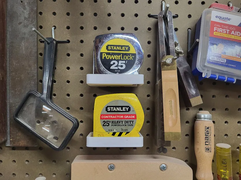 Khuôn Giữ Thước Dây Stanley - Image 1