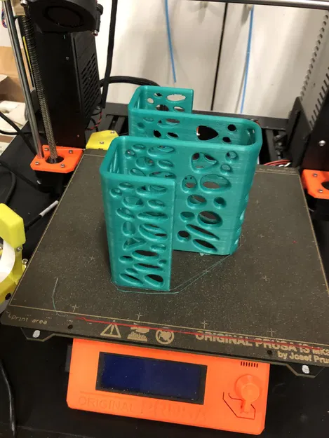 Chỗ Cắm Bọt Biển - Image 1