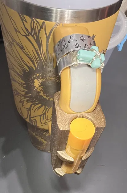 Kệ đựng son dưỡng môi cho ly Stanley 40oz mới - Image 3