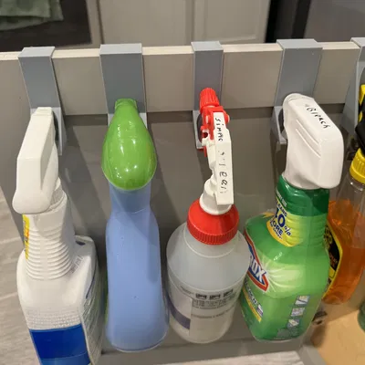 Giá Đỡ Chai Xịt Gắn Cửa Tủ (Không cần khoan/keo)