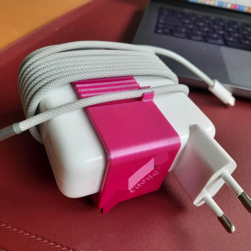 Cuộn Dây Sạc Adapter Nguồn MacBook Pro 61w - 67w - 96w - 140w Có Khe Cắm Airtag
