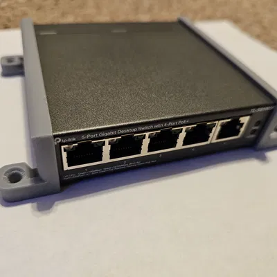 Giá đỡ gắn tường TP Link PoE 5 Cổng